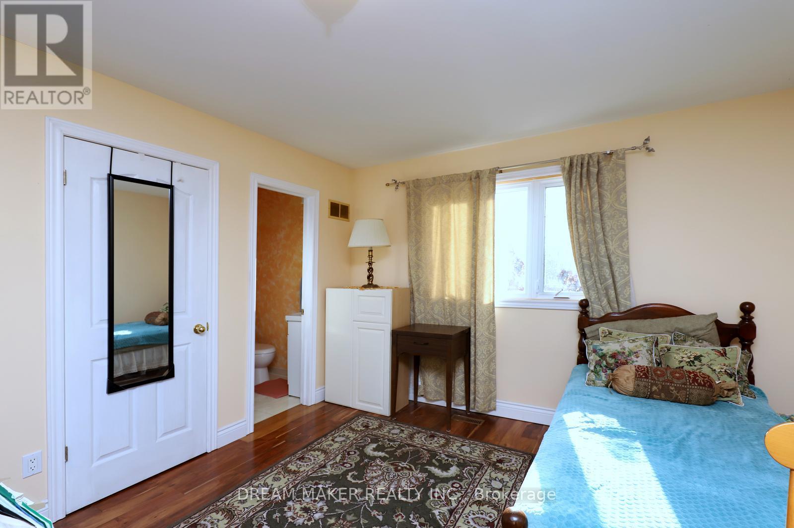 4272 Wakefield Crescent, Mississauga, Ontario  L5C 4M4 - Photo 37 - W12633920