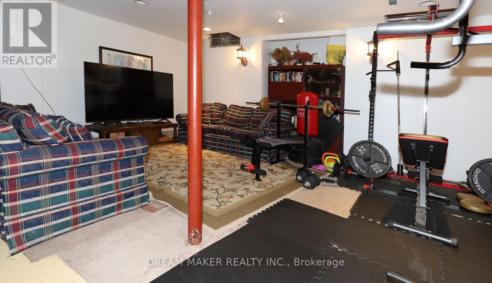 4272 Wakefield Crescent, Mississauga, Ontario  L5C 4M4 - Photo 40 - W12633920