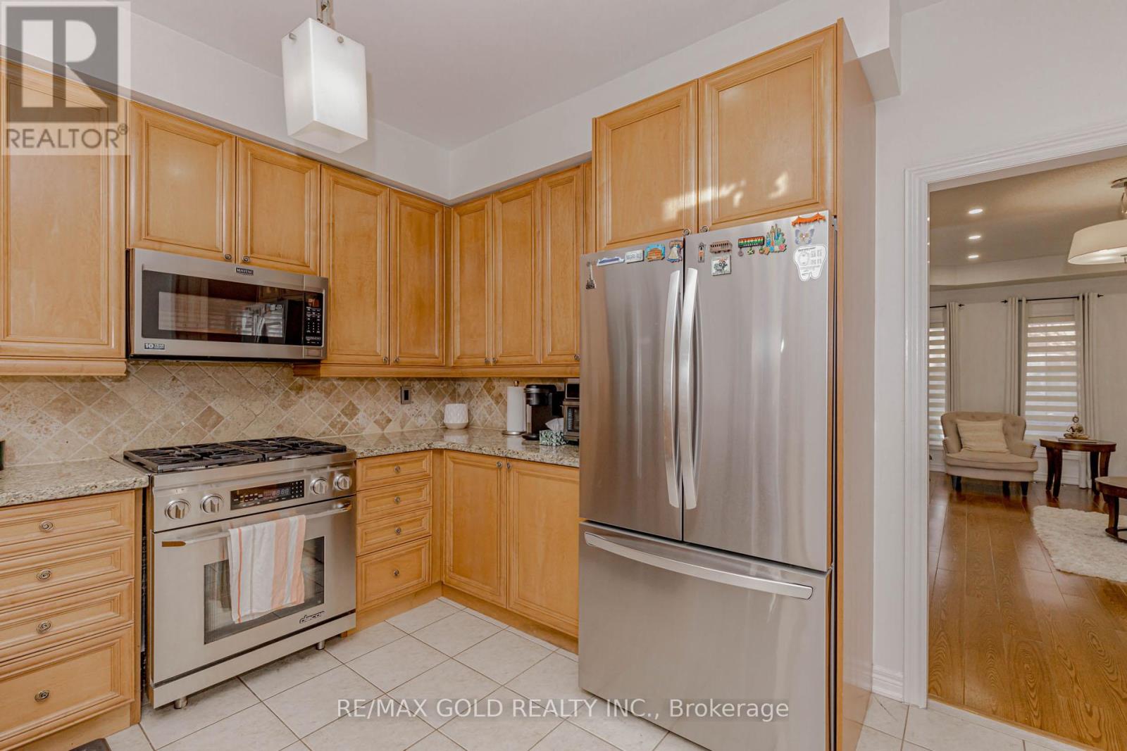 246 Littlewood Drive, Oakville, Ontario  L6H 7K1 - Photo 16 - W12633968