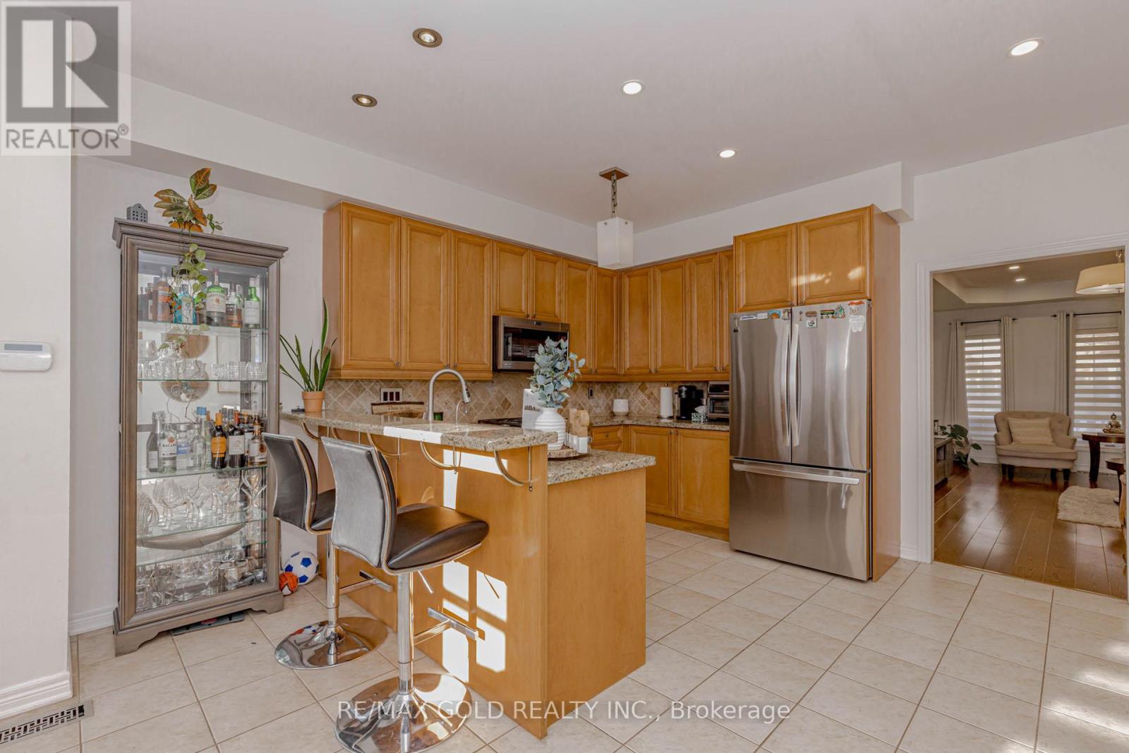 246 Littlewood Drive, Oakville, Ontario  L6H 7K1 - Photo 19 - W12633968