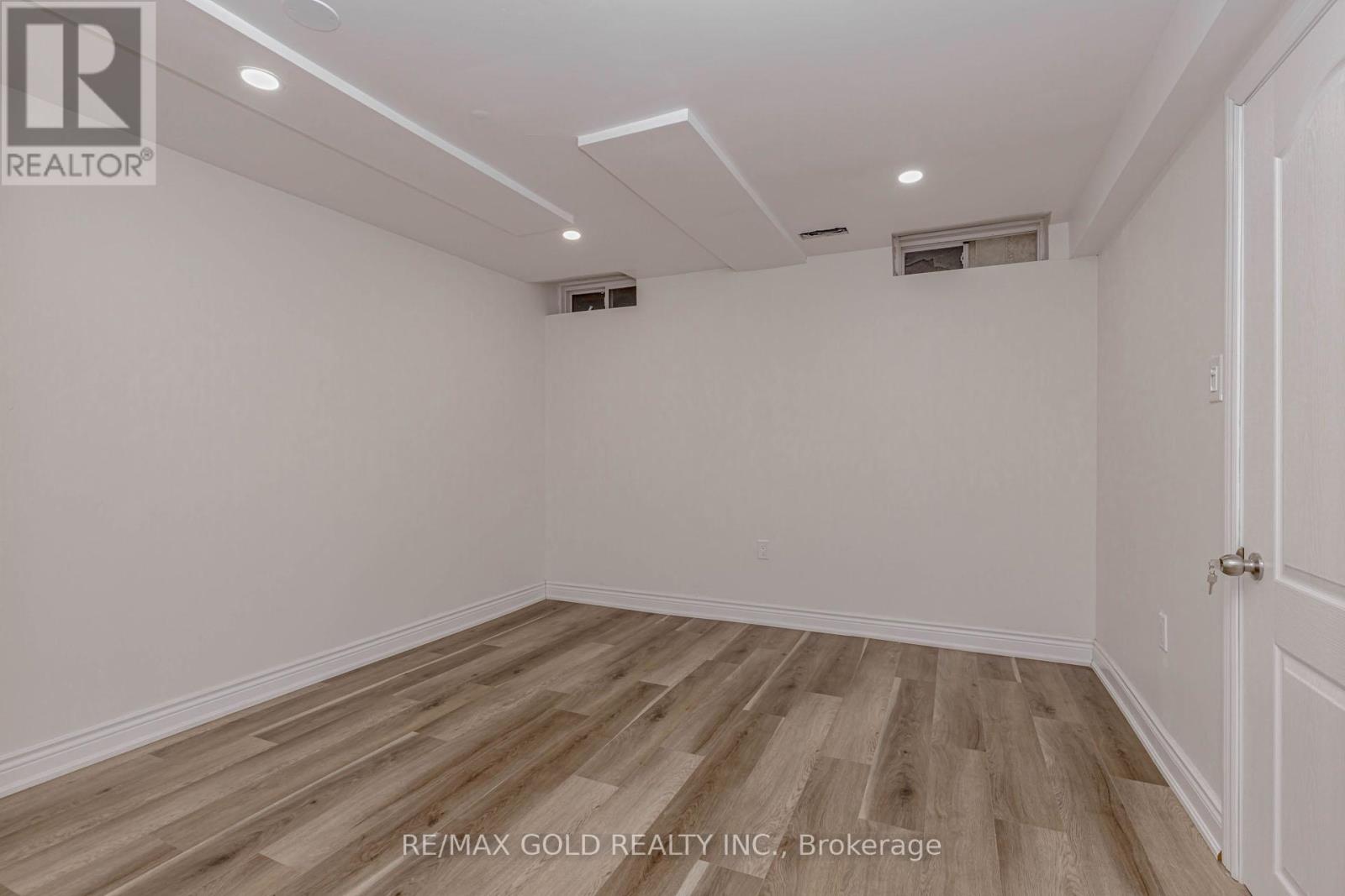 246 Littlewood Drive, Oakville, Ontario  L6H 7K1 - Photo 41 - W12633968