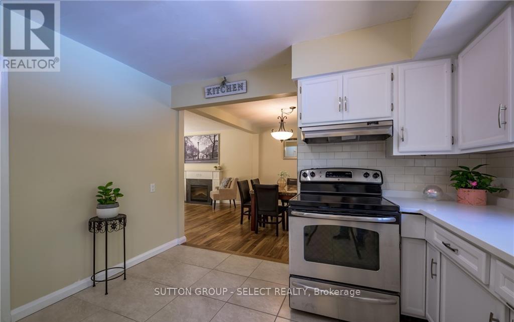 Upper - 6 Kirkton Court, London North (North H), Ontario  N5X 1T2 - Photo 15 - X12633460