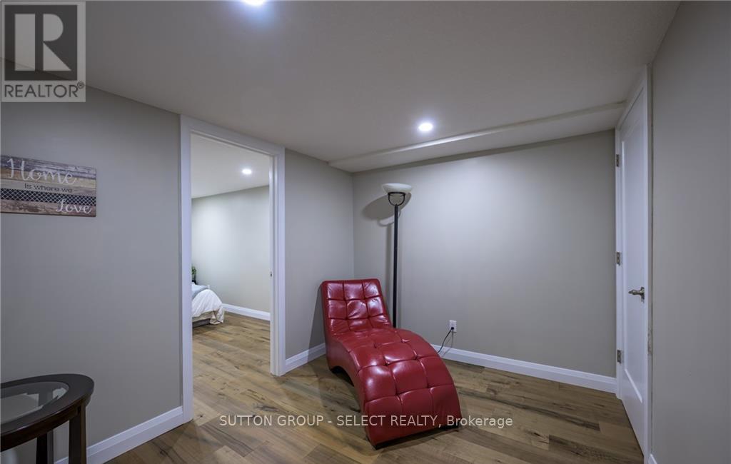 Lower - 6 Kirkton Court, London North (North H), Ontario  N5X 1T2 - Photo 7 - X12633464