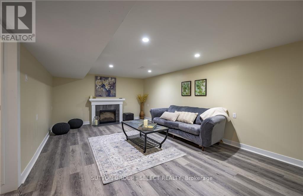 Lower - 6 Kirkton Court, London North (North H), Ontario  N5X 1T2 - Photo 4 - X12633464