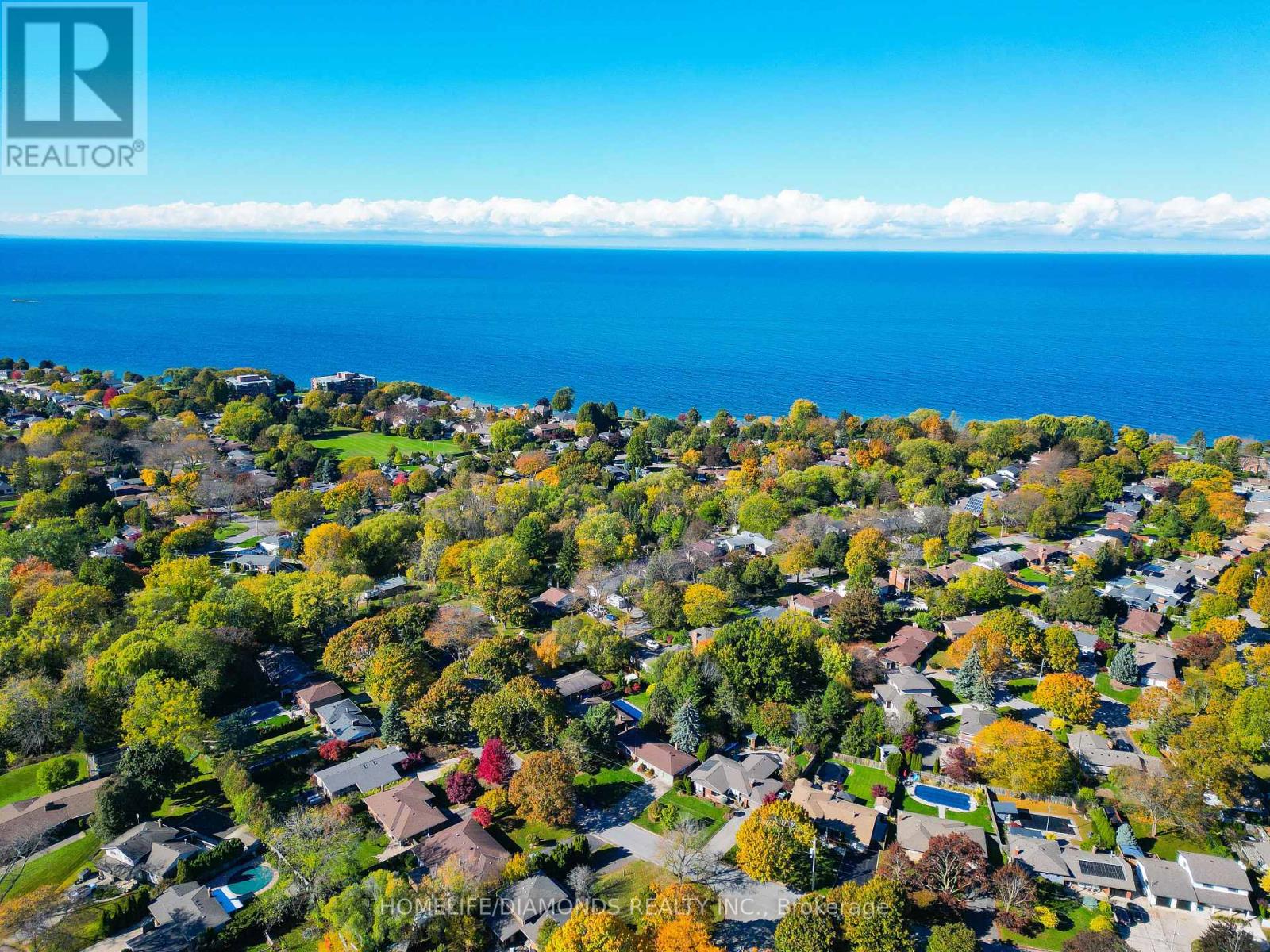 Upper - 17 Old Coach Road, St. Catharines, Ontario  L2N 2P4 - Photo 5 - X12633916