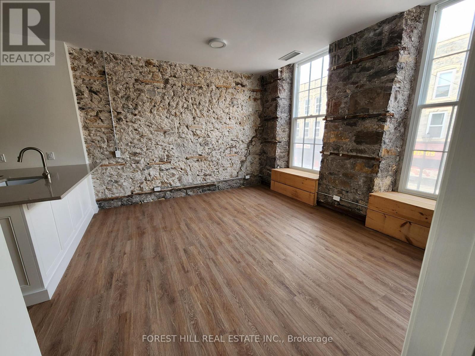 302 - 35-39 Main Street, Cambridge, Ontario  N1R 1V6 - Photo 5 - X12633940