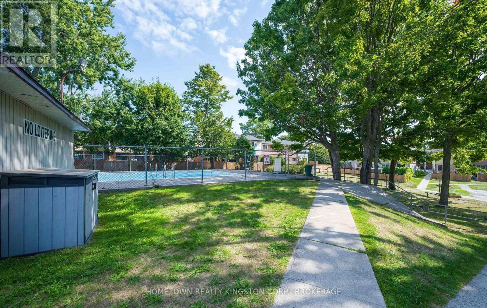 983 Oakview Avenue, Kingston, Ontario K7M 6W9 - Photo 26 - X12634040