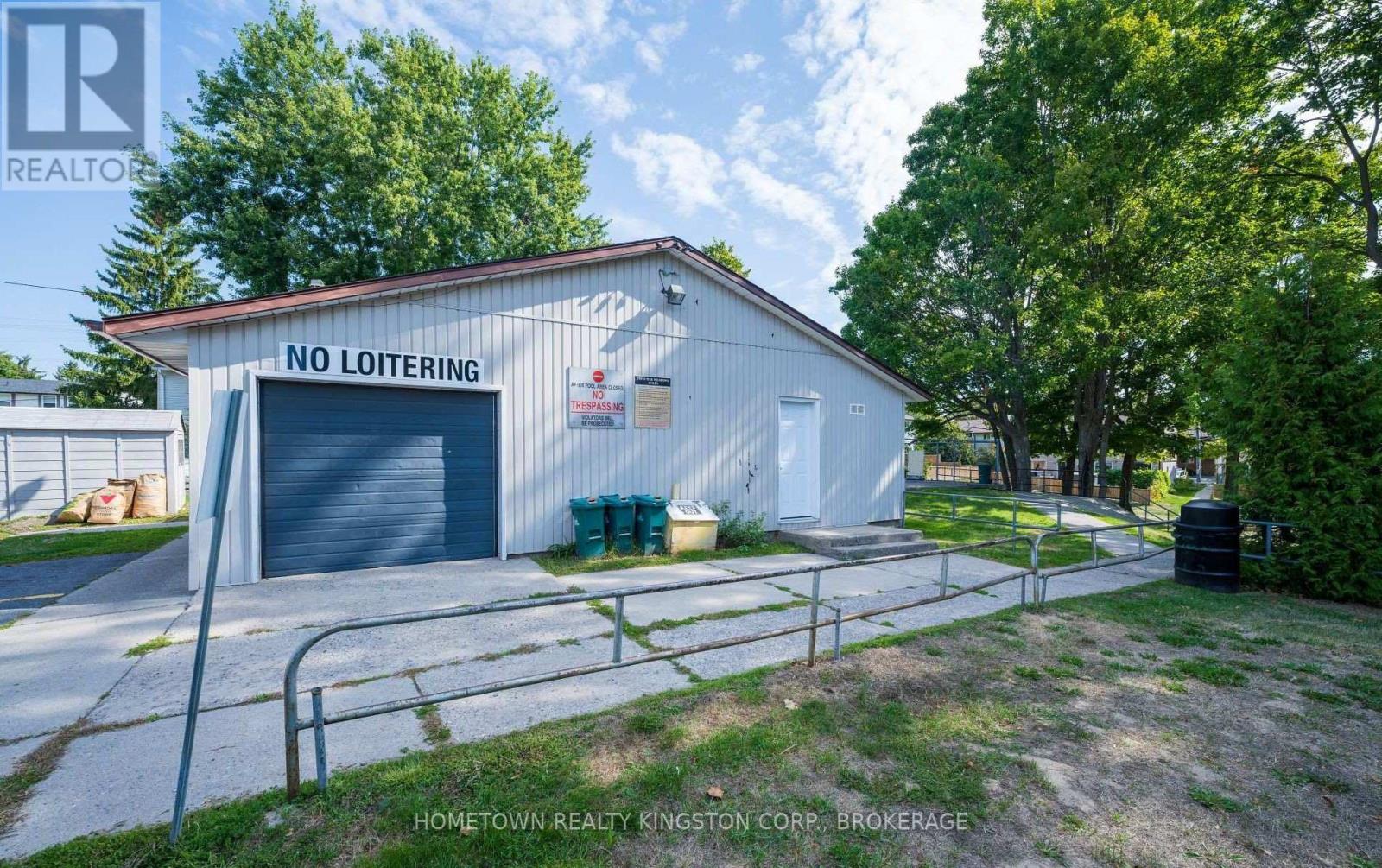 983 Oakview Avenue, Kingston, Ontario K7M 6W9 - Photo 28 - X12634040