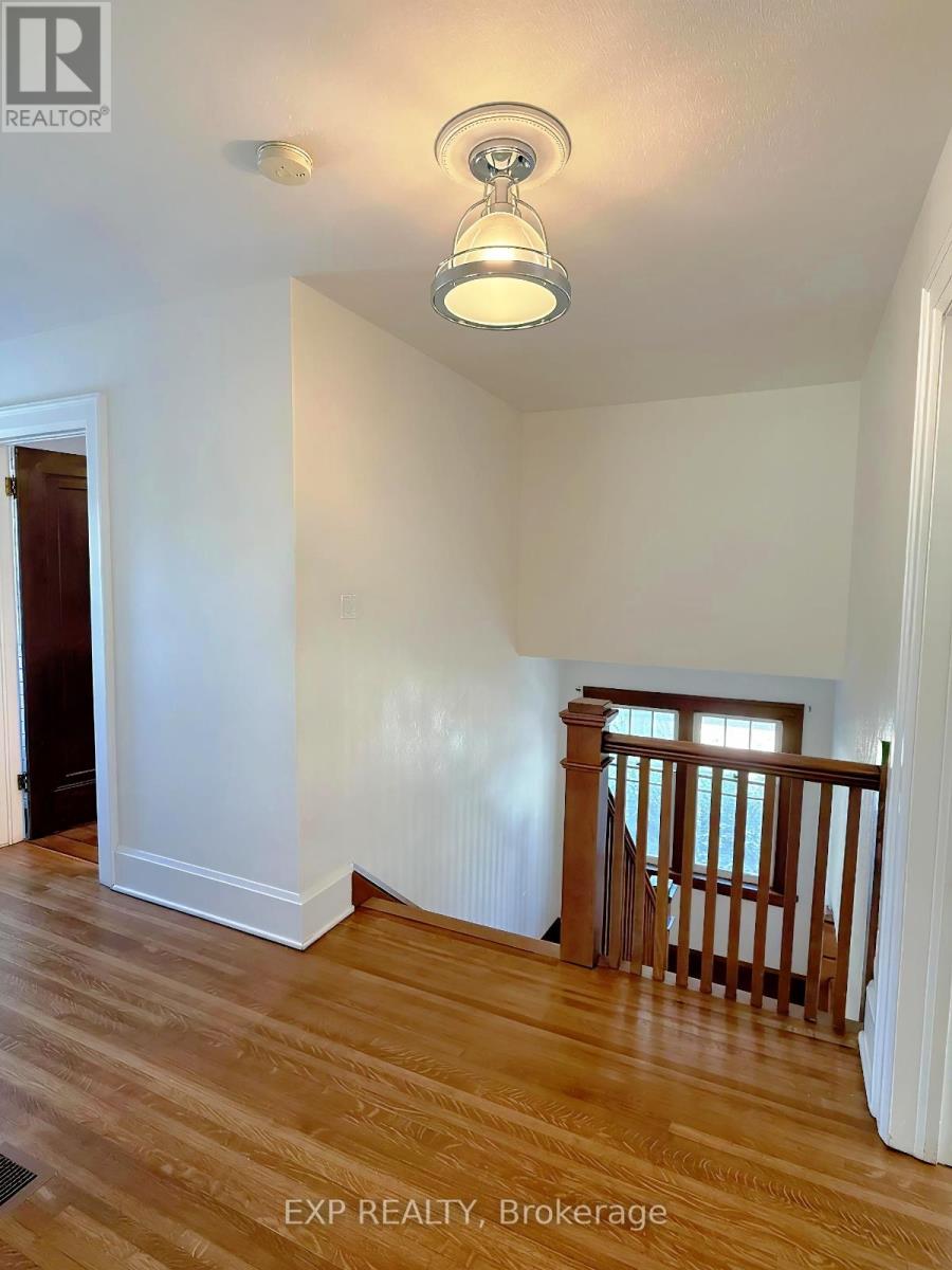 376 King Street E, Oshawa, Ontario  L1H 1E2 - Photo 3 - E12632054