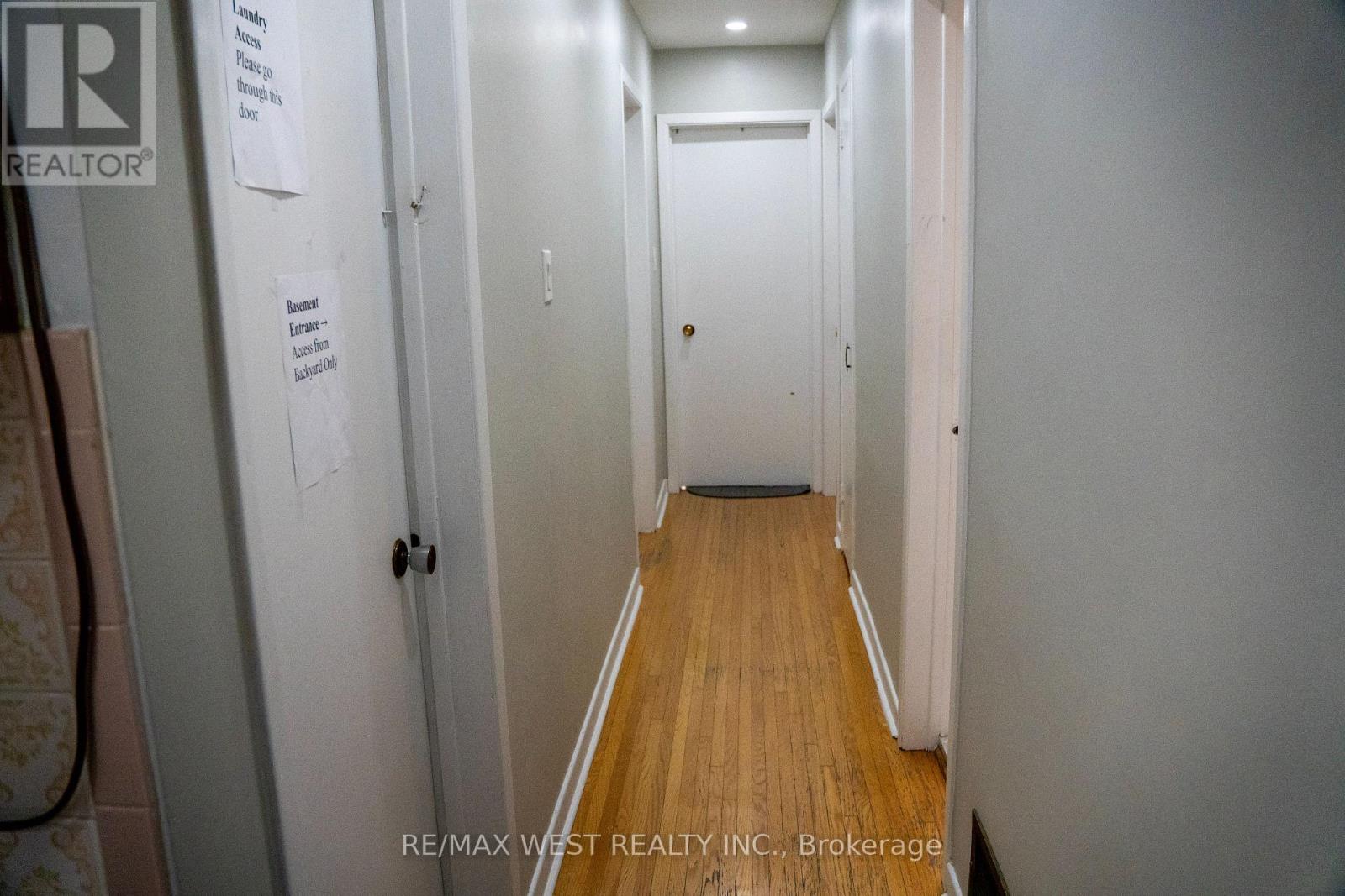 3 Lakeland Drive, Toronto, Ontario  M9V 1M8 - Photo 15 - W12630998