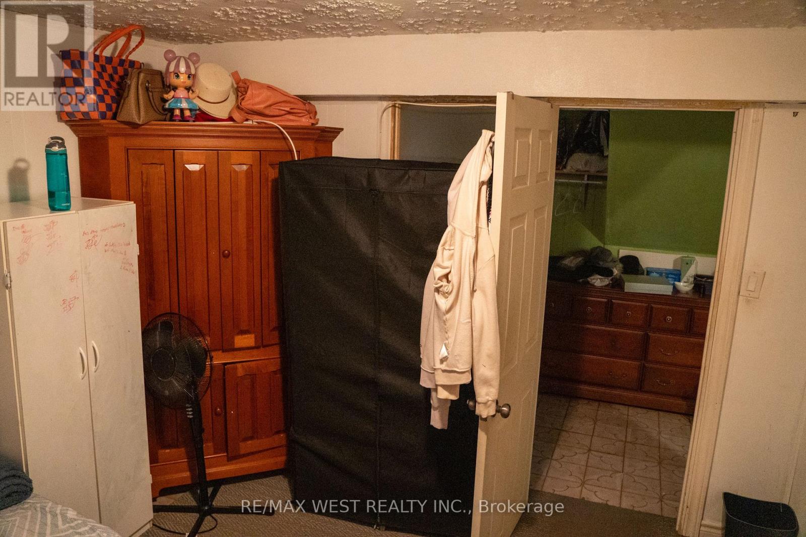 3 Lakeland Drive, Toronto, Ontario  M9V 1M8 - Photo 32 - W12630998