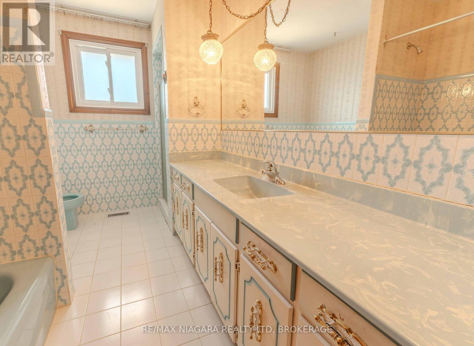 28 Tanera Crescent, St. Catharines (Carlton/bunting), Ontario  L2M 7K1 - Photo 28 - X12634058