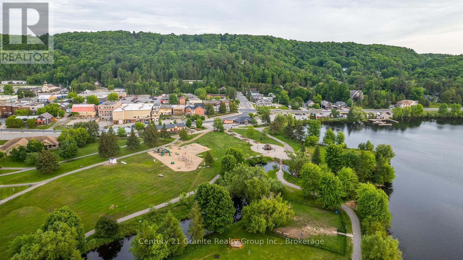 2 - 50 York Street, Dysart Et Al (Dysart), Ontario  K0M 1S0 - Photo 13 - X12633984