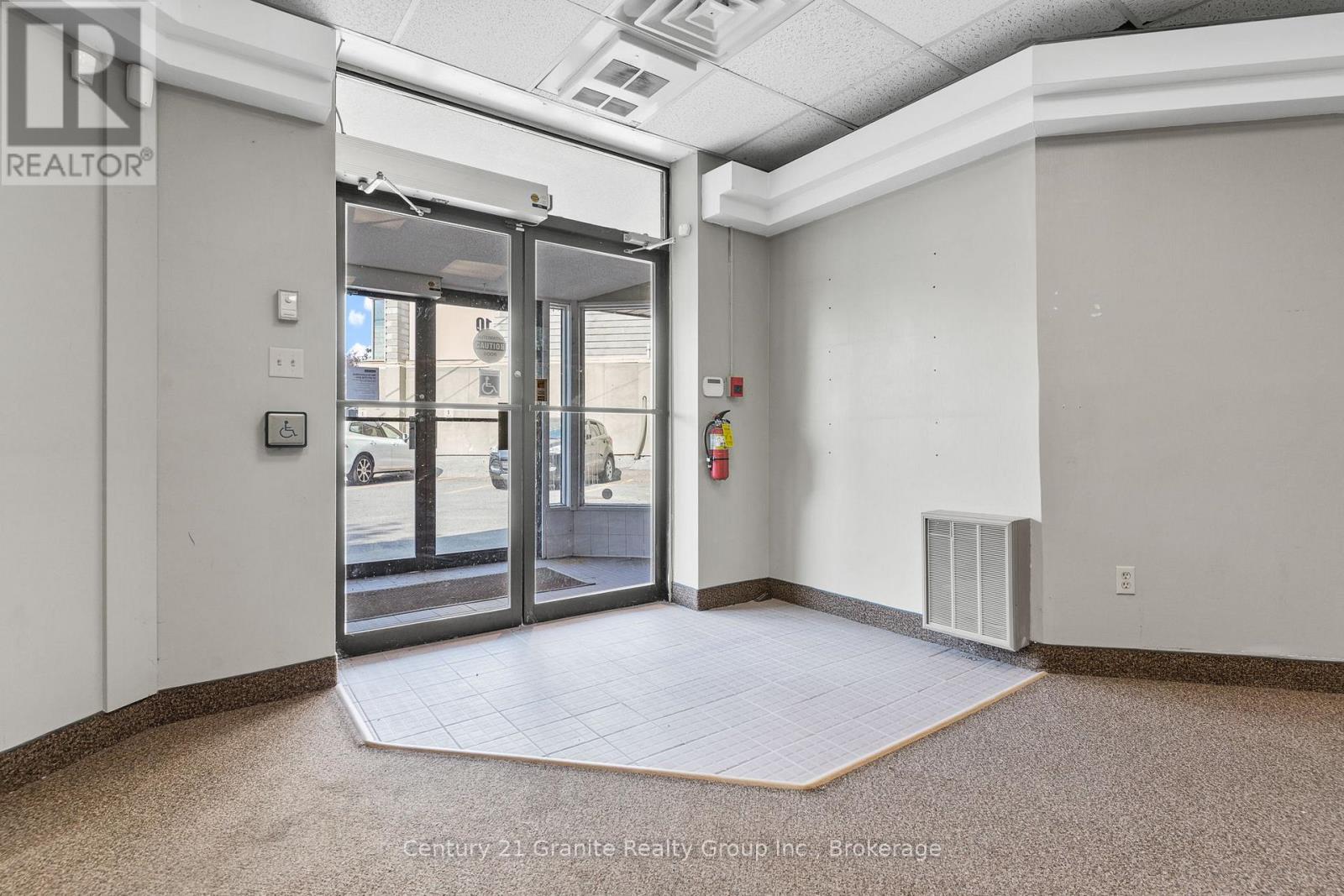 2 - 50 York Street, Dysart Et Al (Dysart), Ontario  K0M 1S0 - Photo 3 - X12633984