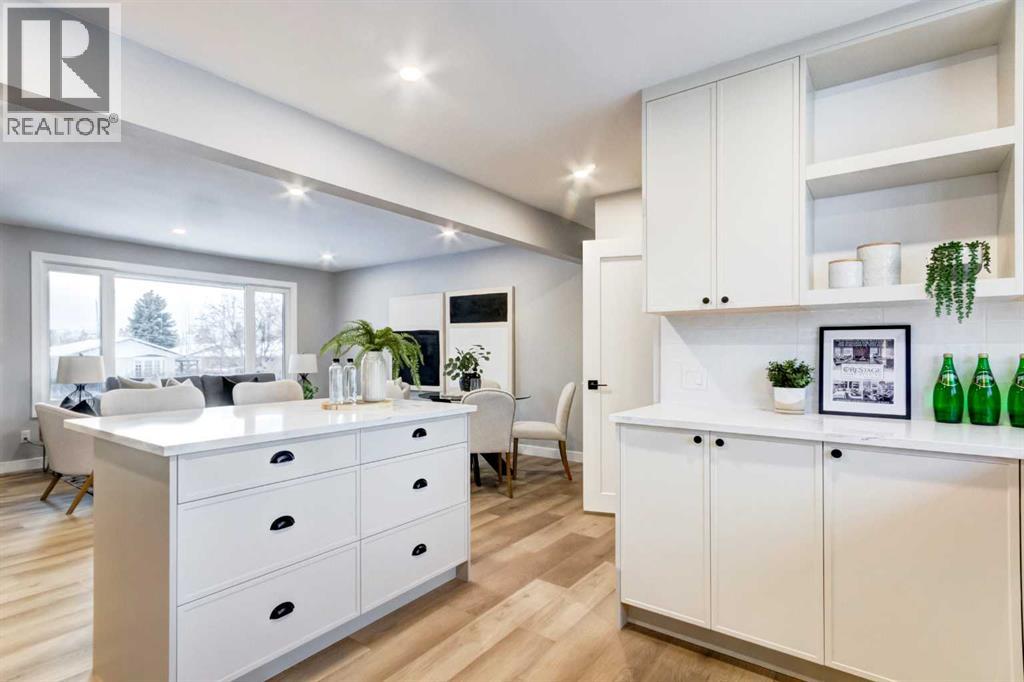 1724 Valleyview Road Ne, Calgary, Alberta  T2E 6E9 - Photo 13 - A2274414