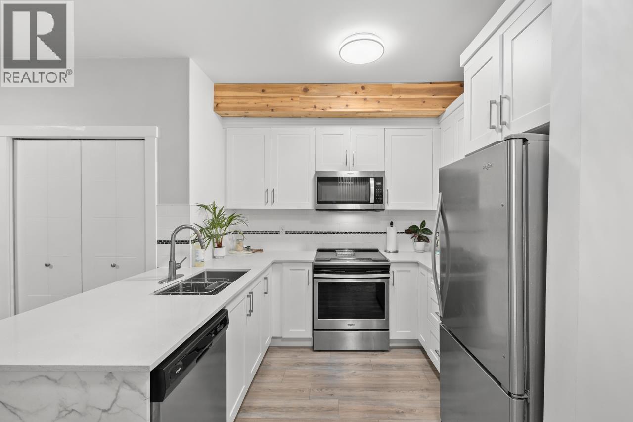 306 22577 Royal Crescent, Maple Ridge, British Columbia  V2X 2M2 - Photo 12 - R3066397