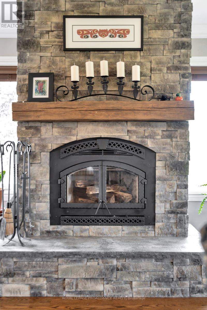 6282 County Road 2, Loyalist, Ontario  K0H 2H0 - Photo 13 - X12297261