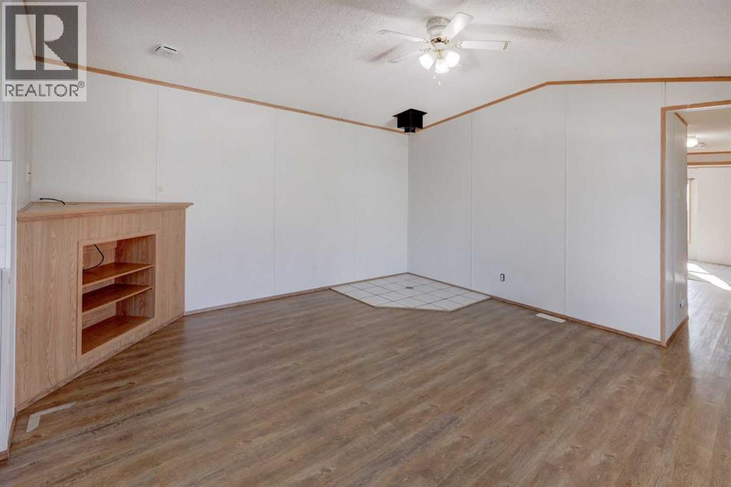 818 Briarwood Road, Strathmore, Alberta  T1P 1E2 - Photo 6 - A2266163