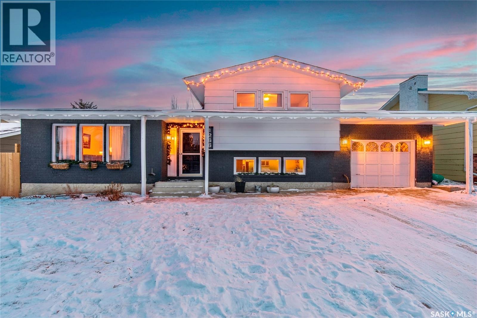 1266 Mayberry CRESCENT, Moose Jaw, Saskatchewan