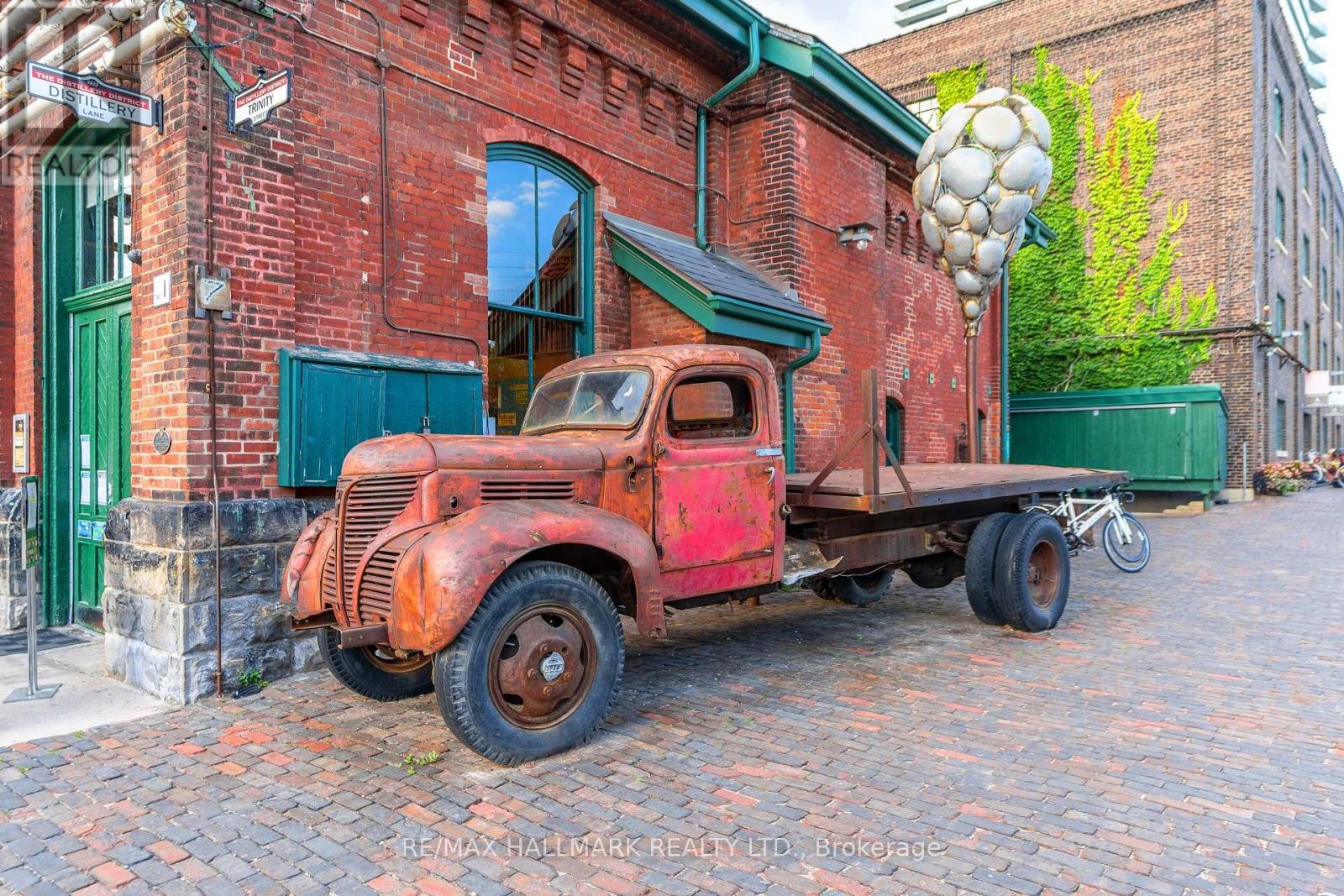 1111 - 35 Parliament Street, Toronto, Ontario  M5A 0Z5 - Photo 5 - C12634044