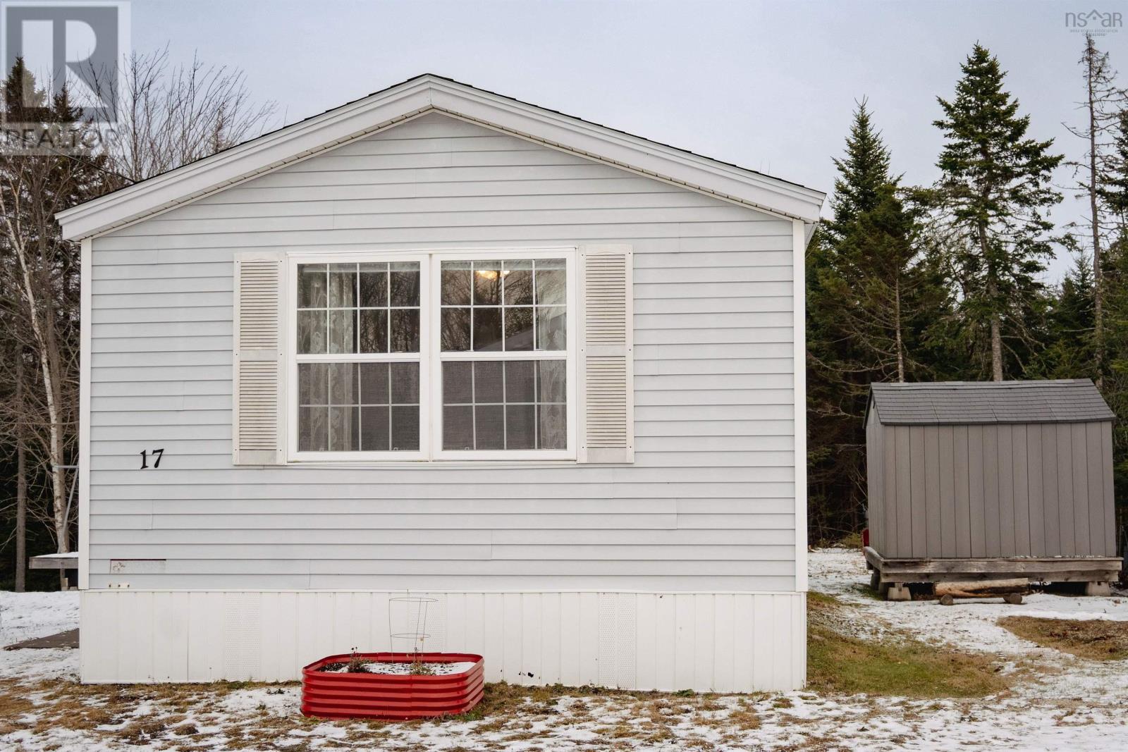 17 Cook Drive, East River, Nova Scotia