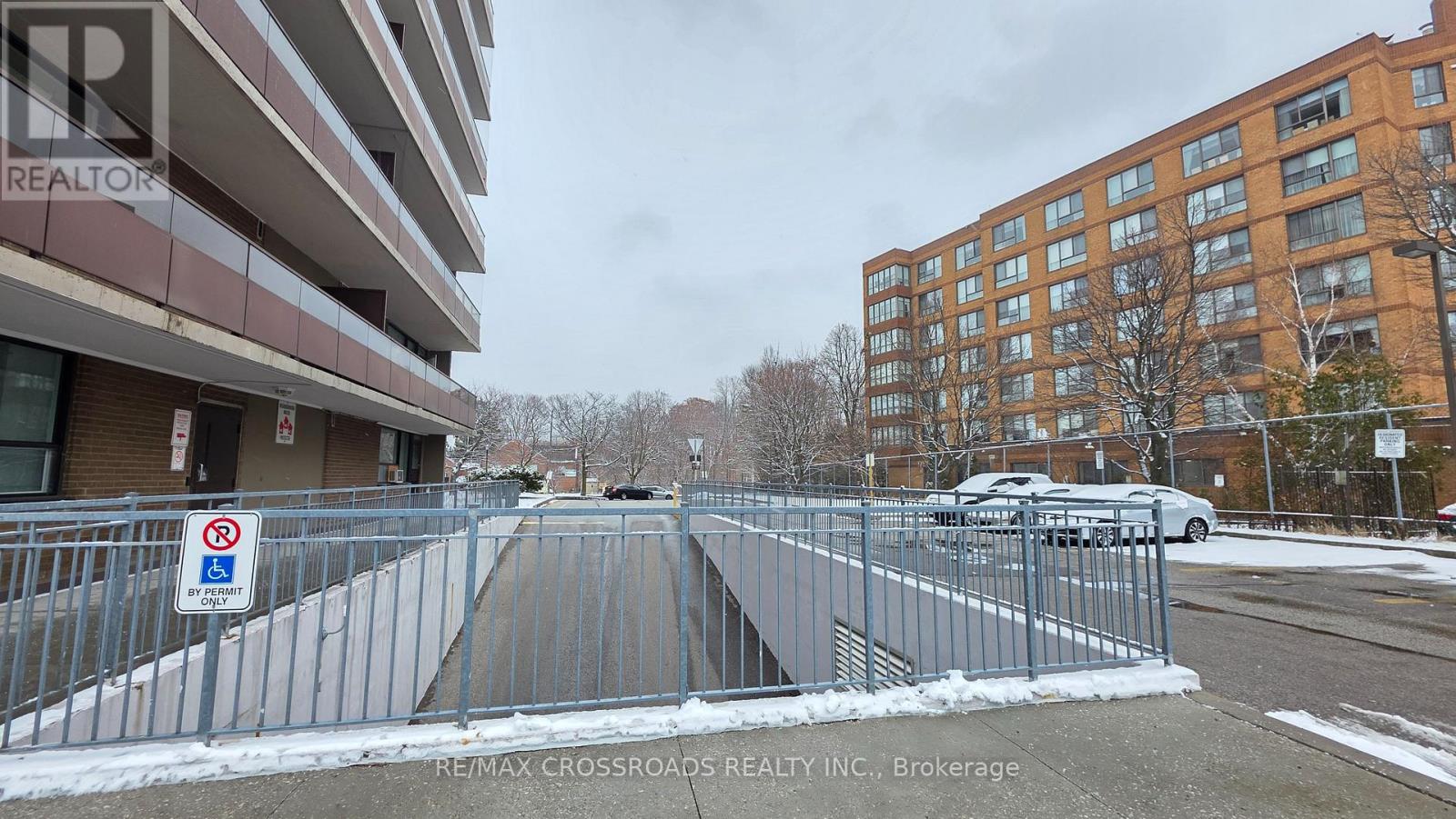 921 - 180 Markham Road, Toronto (Scarborough Village), Ontario  M1M 2Z9 - Photo 13 - E12633726