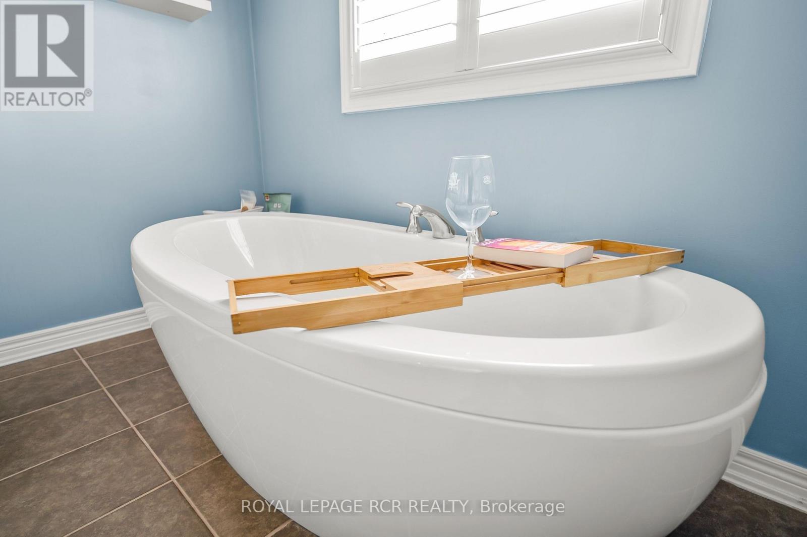 85 Laverty Crescent, Orangeville, Ontario  L9W 6R7 - Photo 20 - W12380072