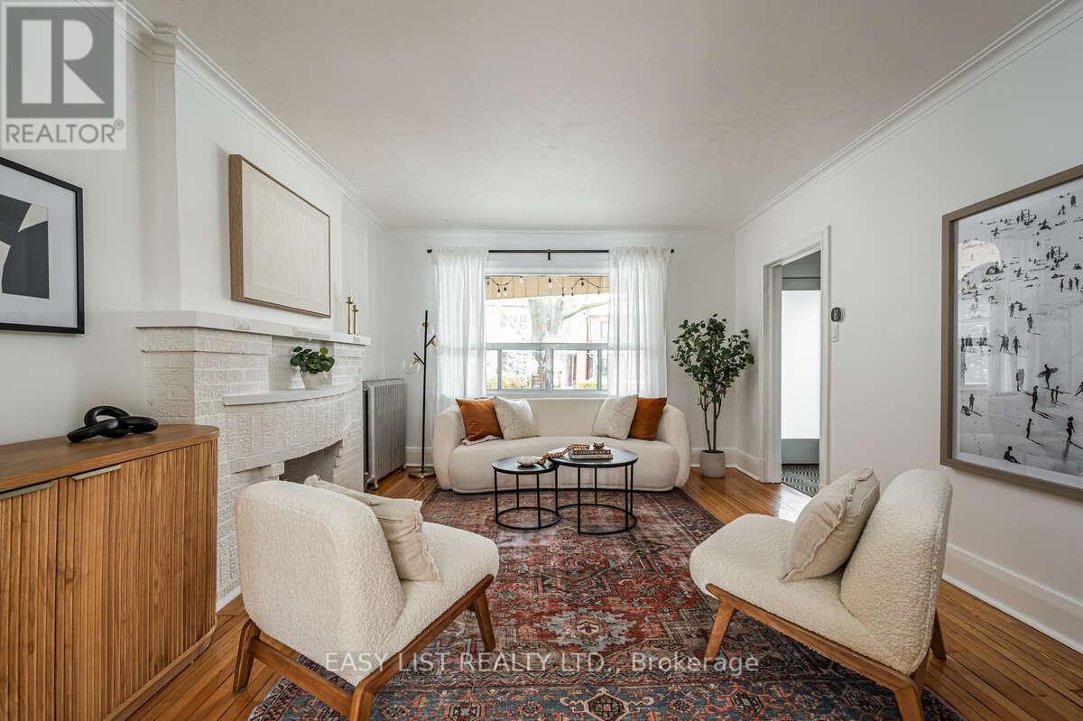 44 Parkdale Road, Toronto, Ontario  M6R 1E2 - Photo 17 - W12631076