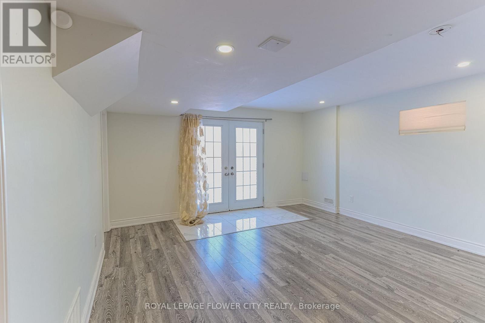 49 Pellegrino Road, Brampton (Northwest Brampton), Ontario  L7A 4V5 - Photo 10 - W12510426