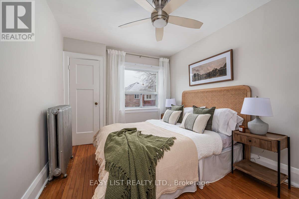 44 Parkdale Road, Toronto, Ontario  M6R 1E2 - Photo 27 - W12631076