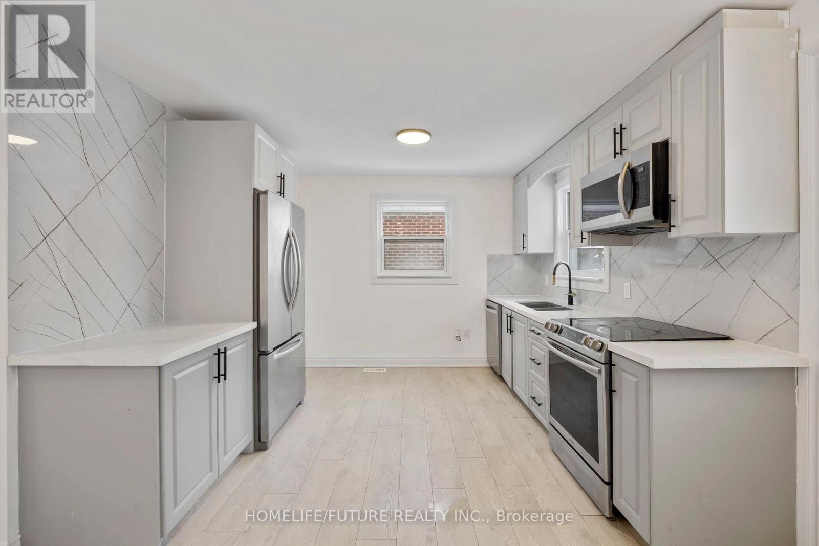 81 Admiral Road, Ajax, Ontario  L1S 2N8 - Photo 12 - E12634032