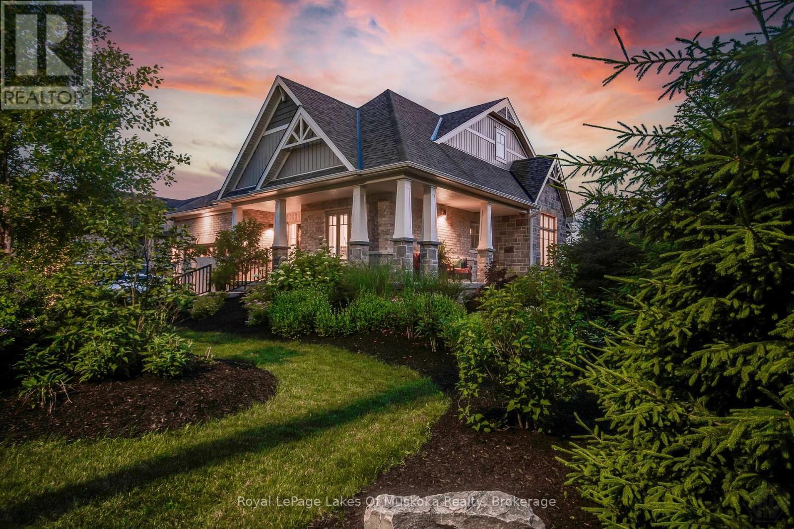 75 Selkirk Drive, Huntsville, Ontario P1H 0C6 - Photo 2 - X12483299