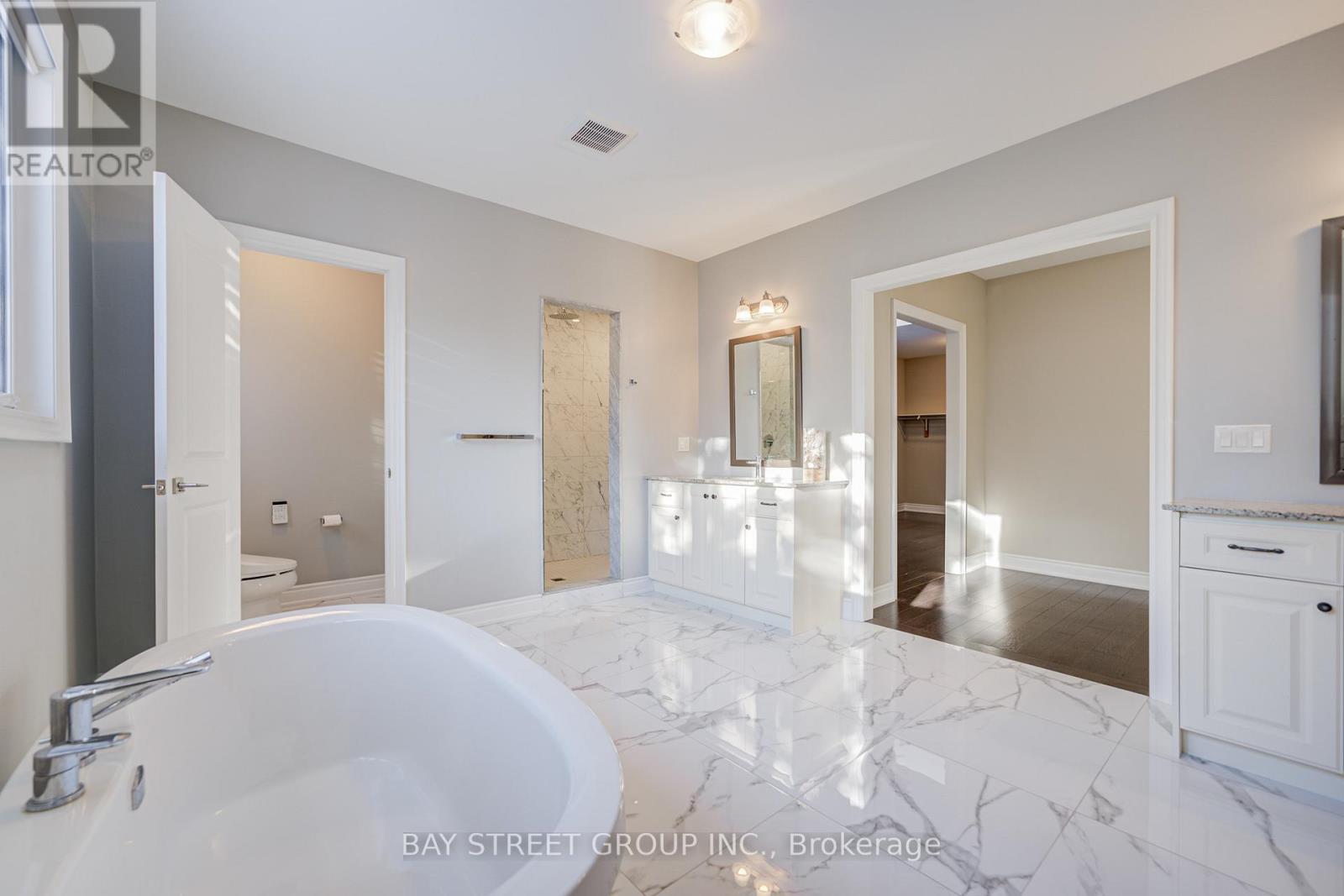 75 Douglas Road, Richmond Hill, Ontario  L4E 3H1 - Photo 27 - N12634052