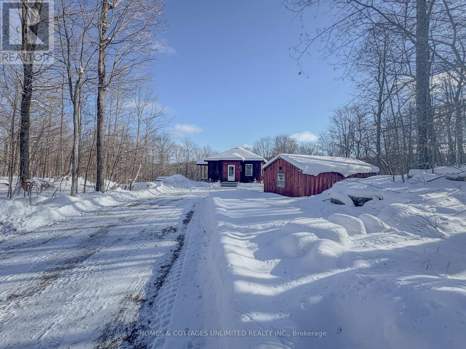 1037A PALMERSTON CRESCENT, Frontenac, Ontario