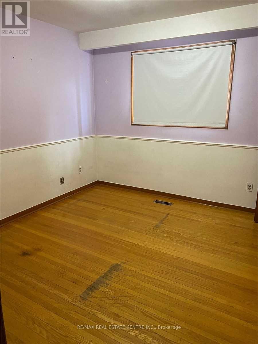 Upper - 39 Fallway Road, Brampton, Ontario  L6V 3H1 - Photo 10 - W12634014