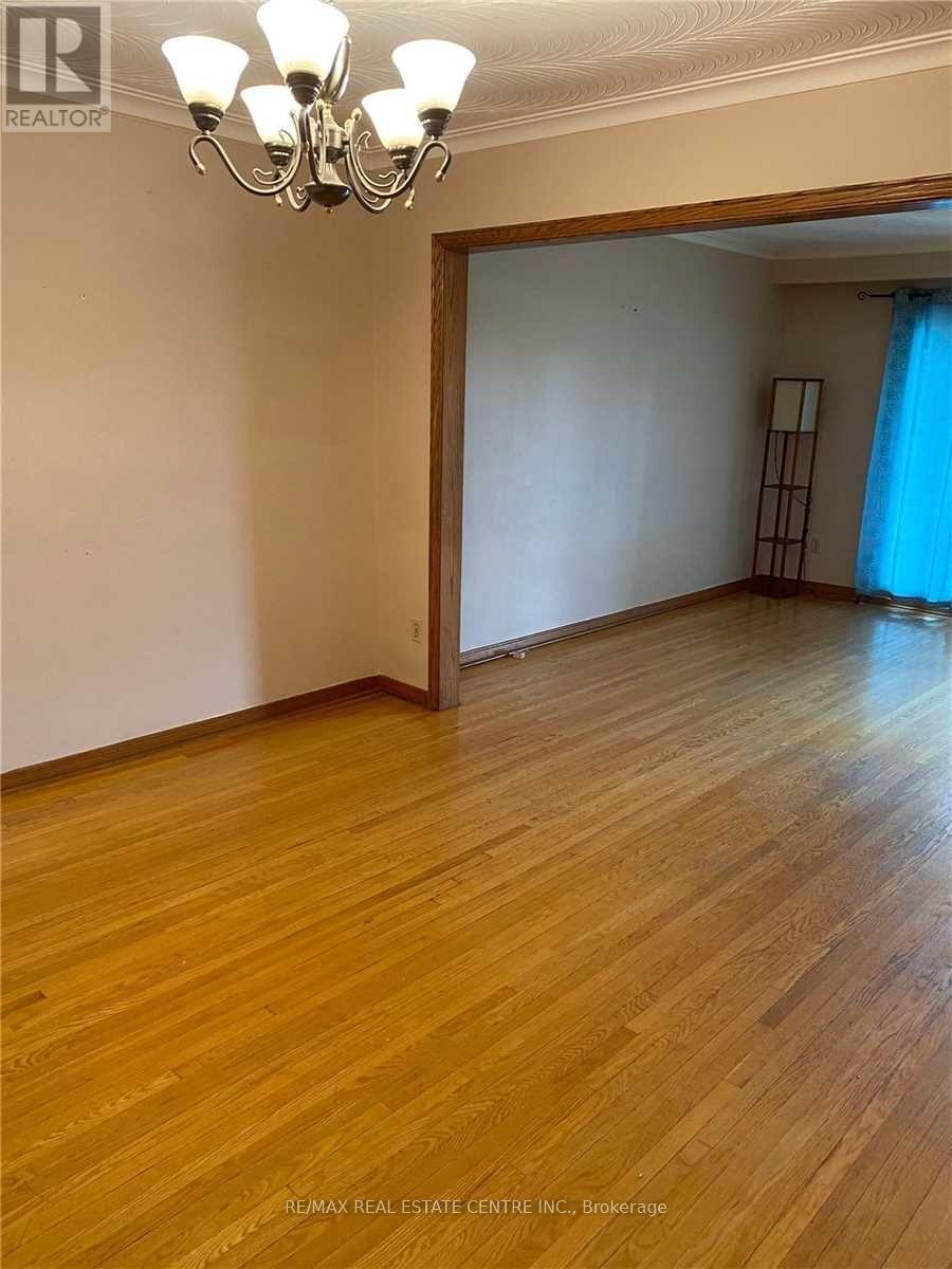 Upper - 39 Fallway Road, Brampton, Ontario  L6V 3H1 - Photo 7 - W12634014