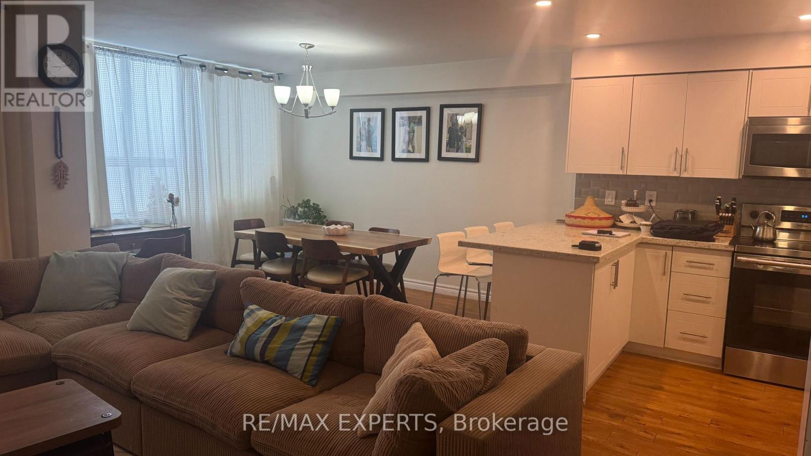 1002 - 100 Lotherton Pathway, Toronto, Ontario M6B 2G8 - Photo 3 - W12634020