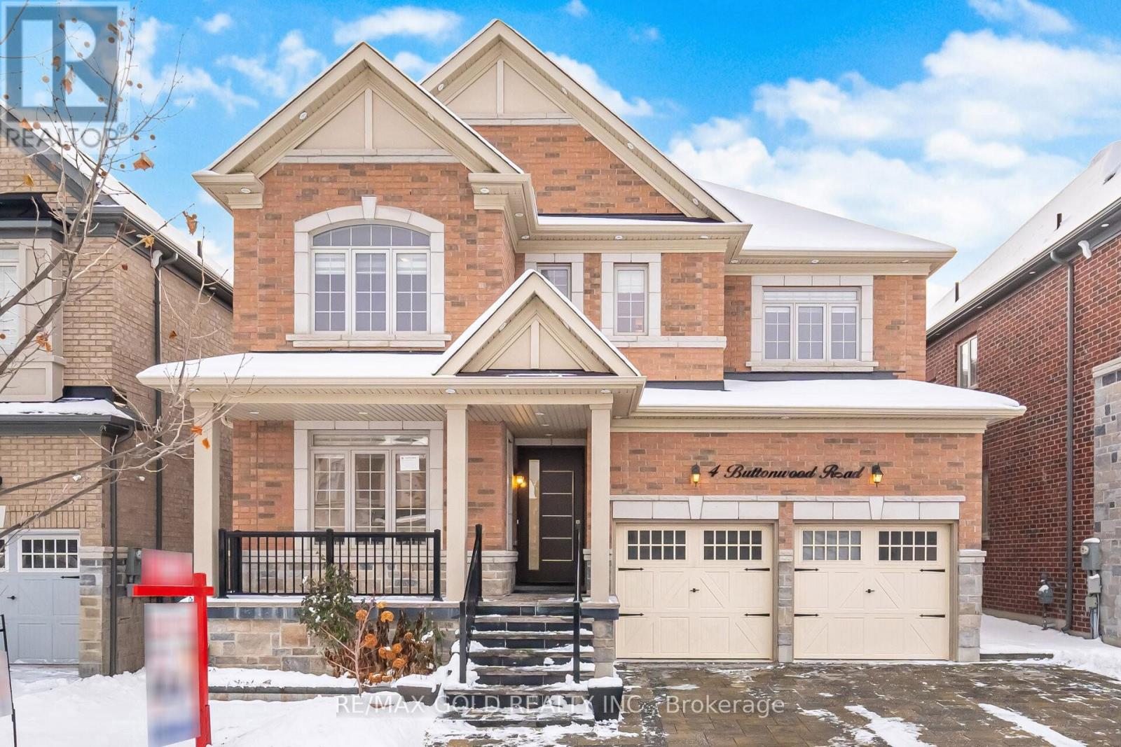 4 BUTTONWOOD ROAD, Brampton, Ontario