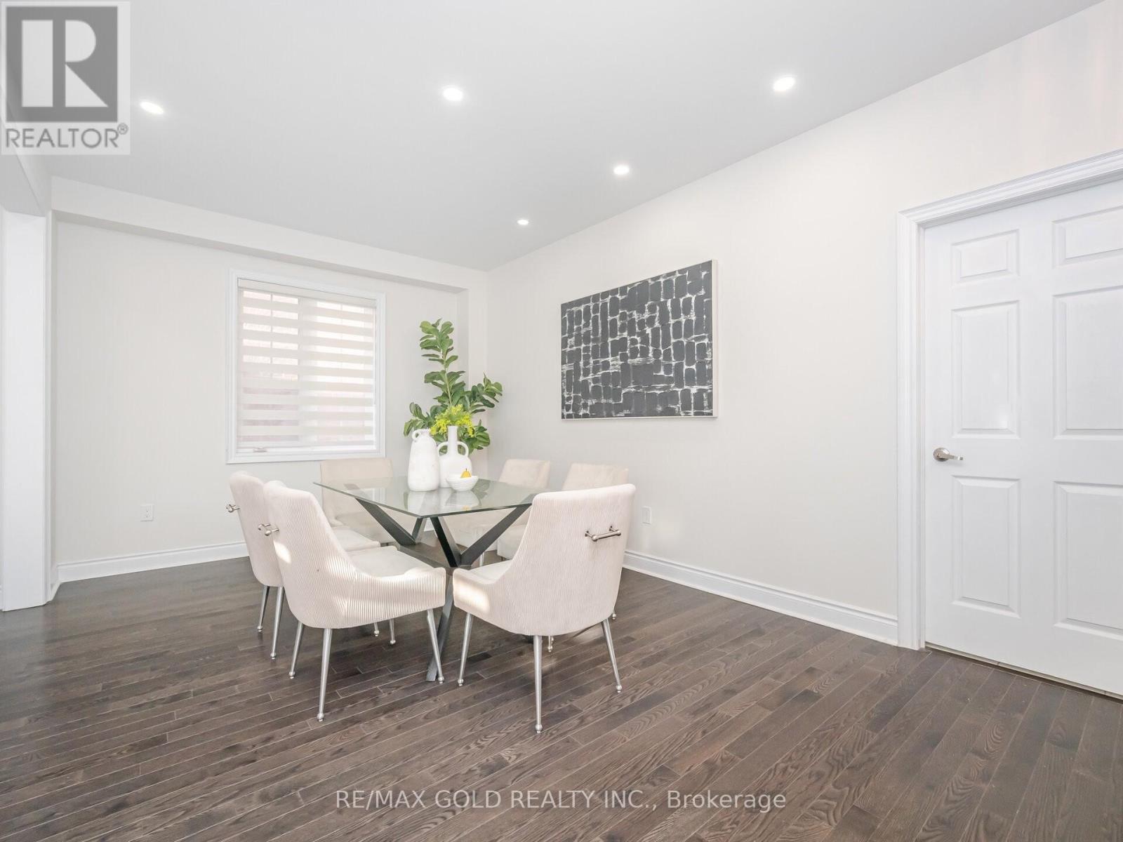 4 Buttonwood Road, Brampton, Ontario  L6P 4J9 - Photo 6 - W12634042