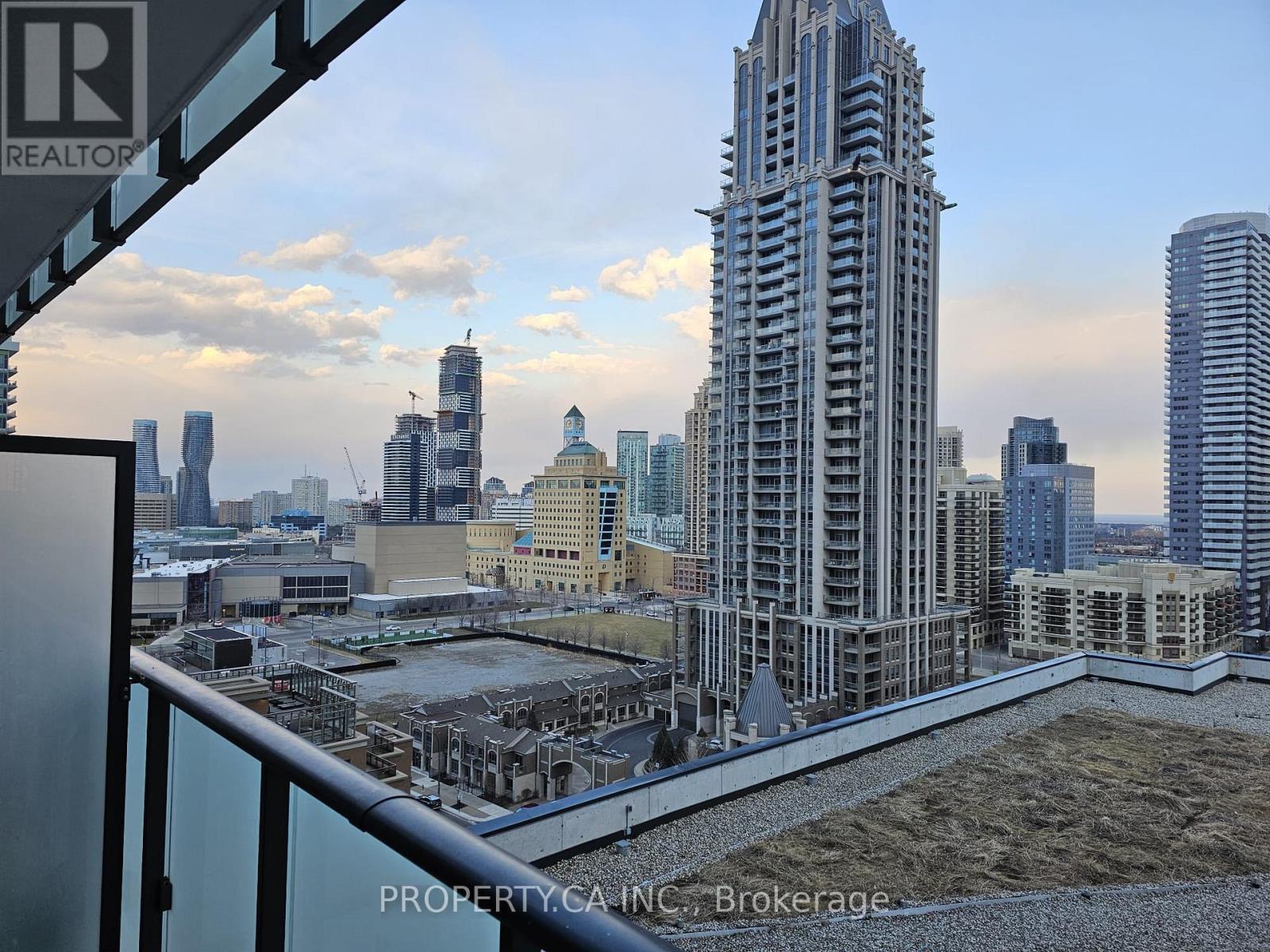 1204 - 430 SQUARE ONE DRIVE E, Mississauga, Ontario