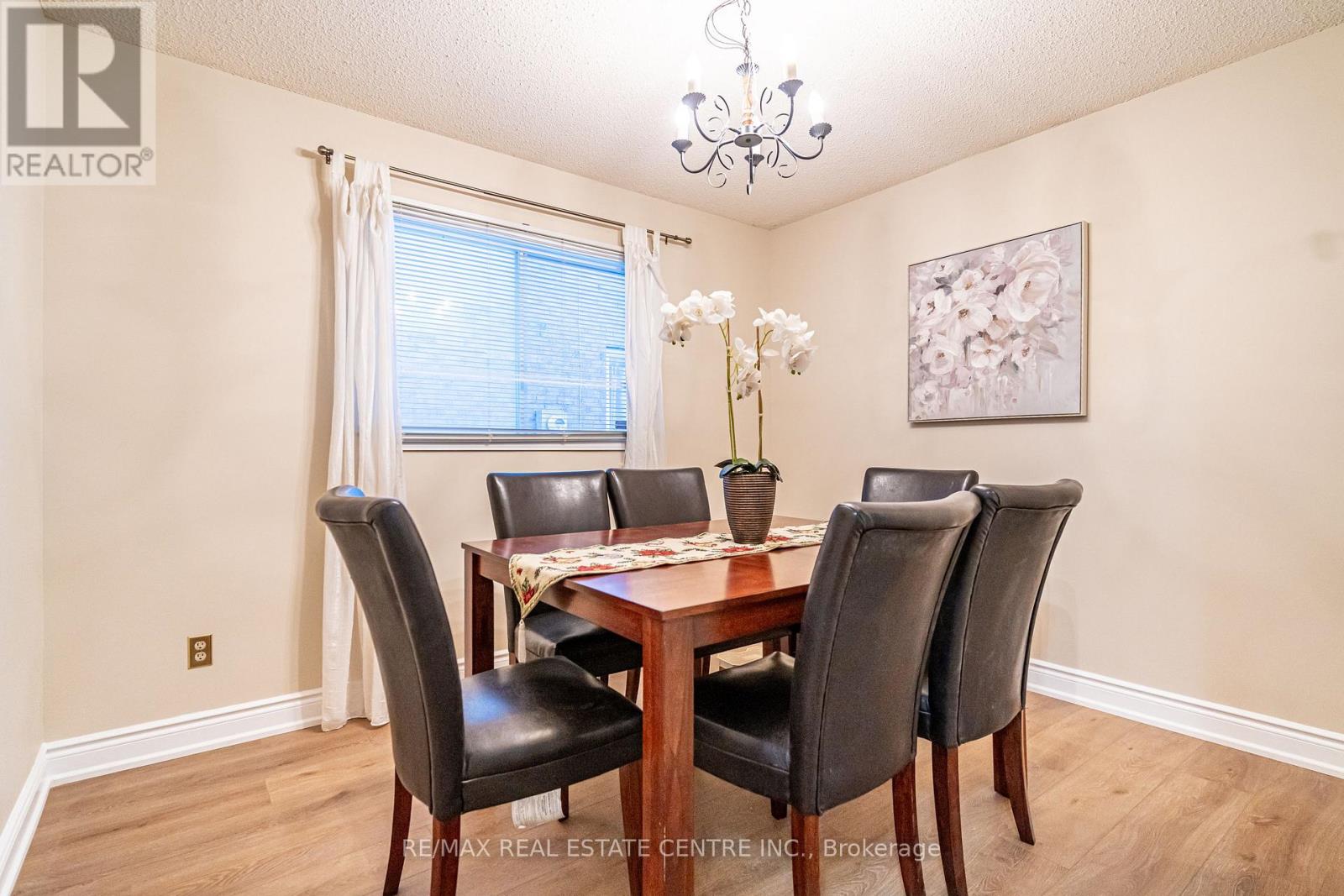 40 Cranmore Court, Brampton, Ontario  L6Z 2Z8 - Photo 17 - W12634054