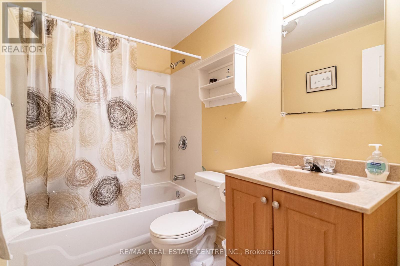 40 Cranmore Court, Brampton, Ontario  L6Z 2Z8 - Photo 39 - W12634054