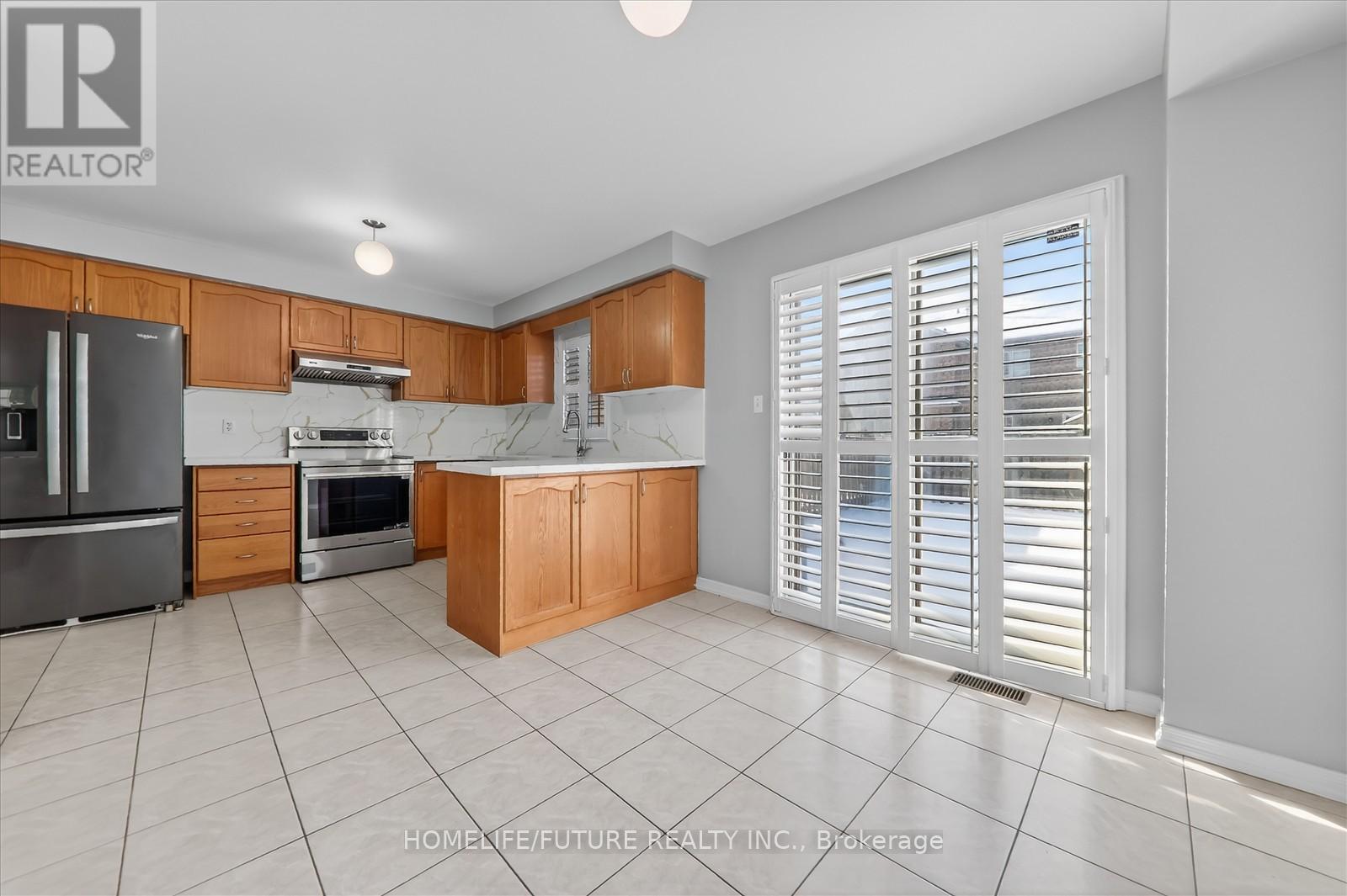 29 Riverplace Crescent, Brampton, Ontario  L6P 2N3 - Photo 15 - W12634060