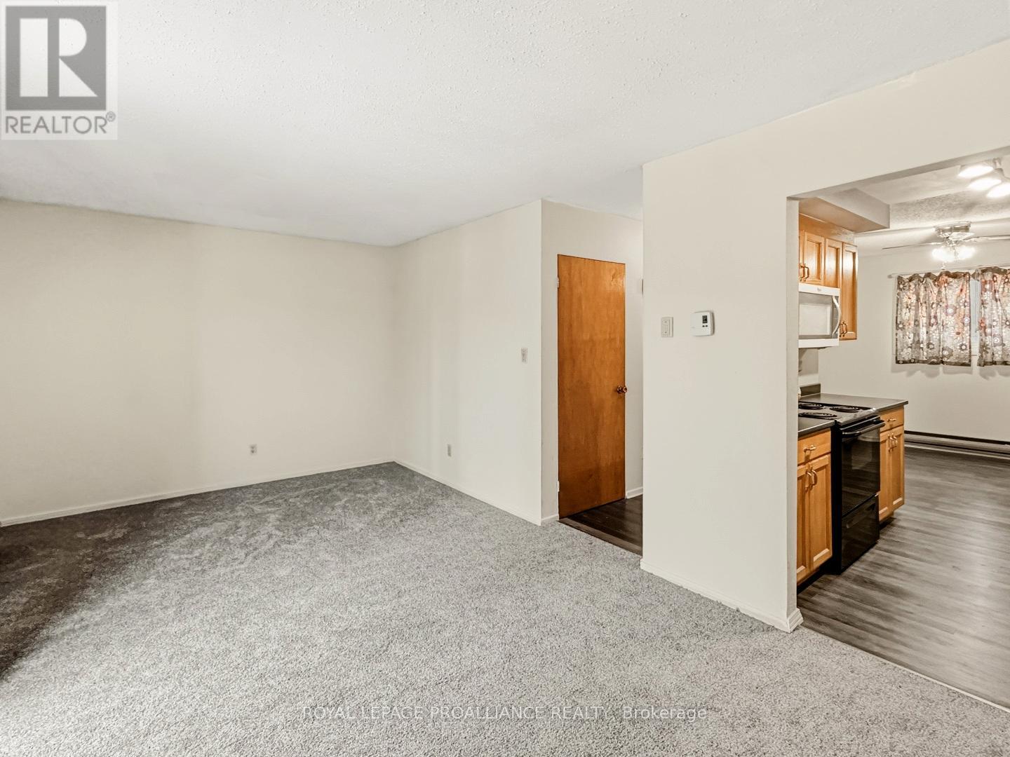 7 - 7 Tiffany Place, Quinte West, Ontario  K8V 6A3 - Photo 14 - X12634182