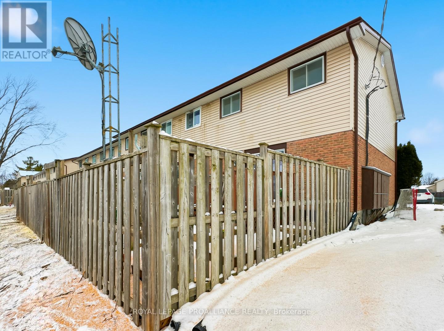 7 - 7 Tiffany Place, Quinte West, Ontario  K8V 6A3 - Photo 32 - X12634182