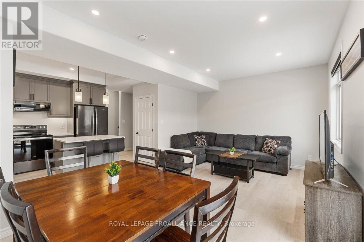 18 Miramichi Street, Belleville, Ontario  K8N 0T3 - Photo 14 - X12634196