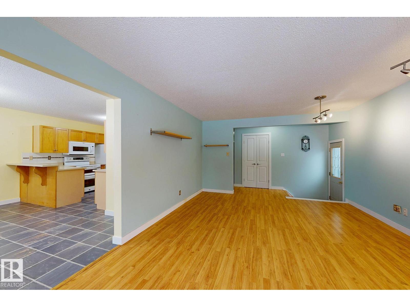 131 Garland Cr, Sherwood Park, Alberta  T8A 2R1 - Photo 6 - E4468165