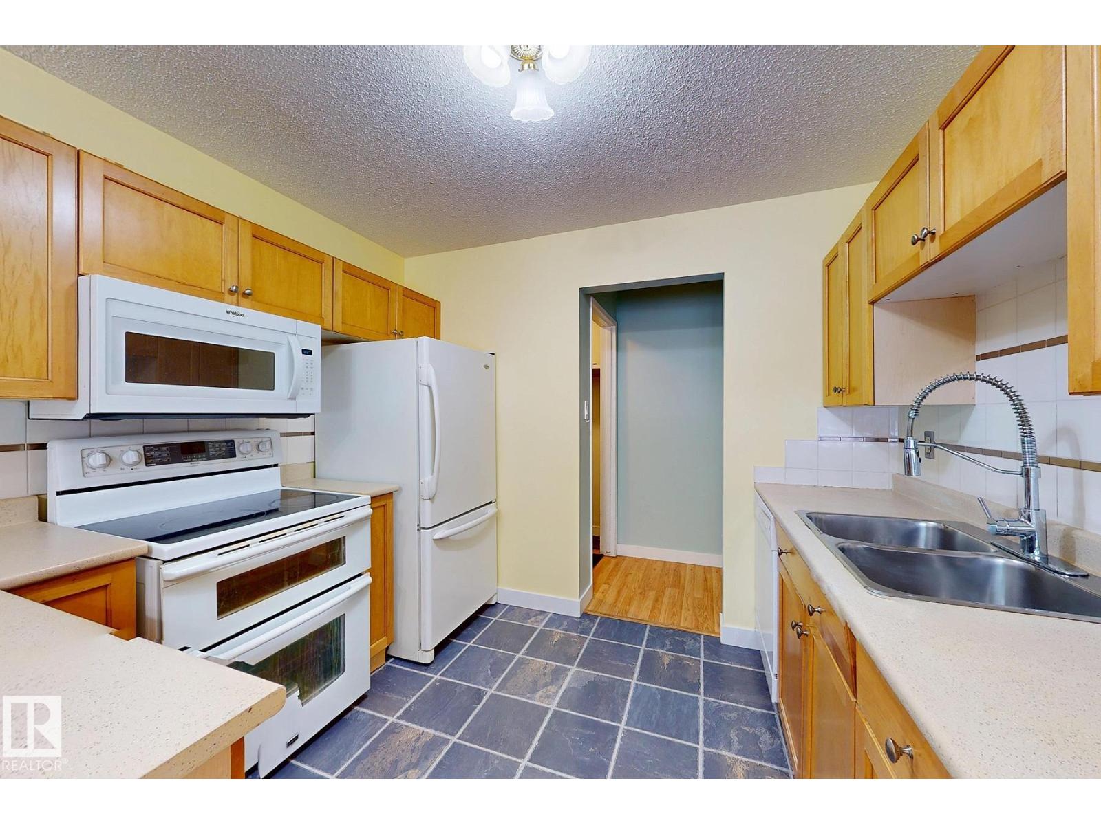 131 Garland Cr, Sherwood Park, Alberta  T8A 2R1 - Photo 12 - E4468165