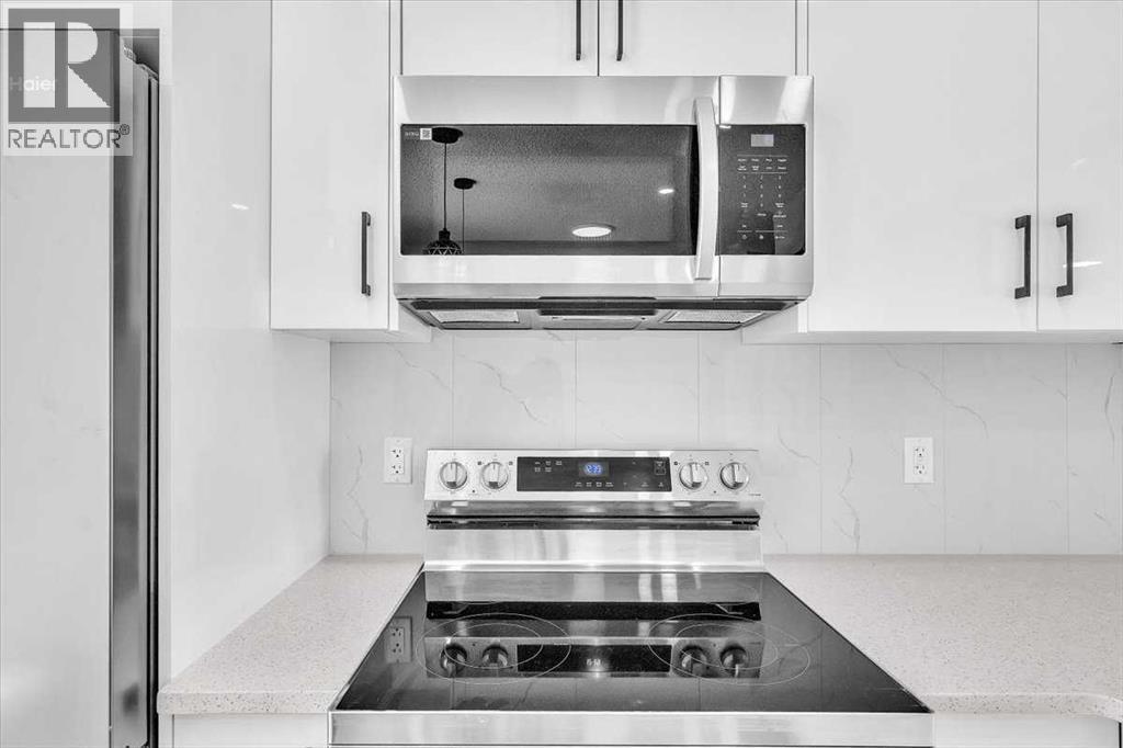 99 Shawmeadows Close Sw, Calgary, Alberta  T2Y 1A6 - Photo 9 - A2266322