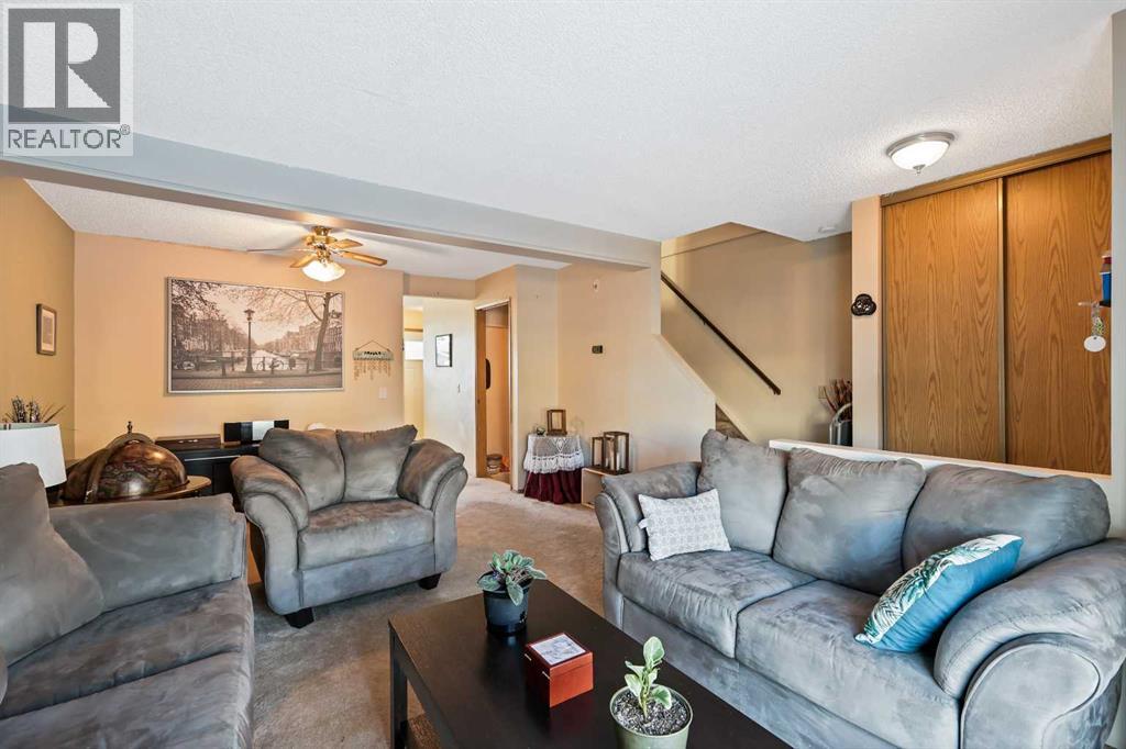 115 Castlegreen Close Ne, Calgary, Alberta  T3J 1Y6 - Photo 4 - A2271908